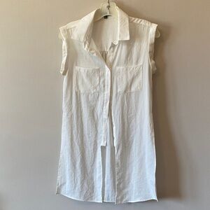 Shinestar Sleeveless White Button-Down Shirt